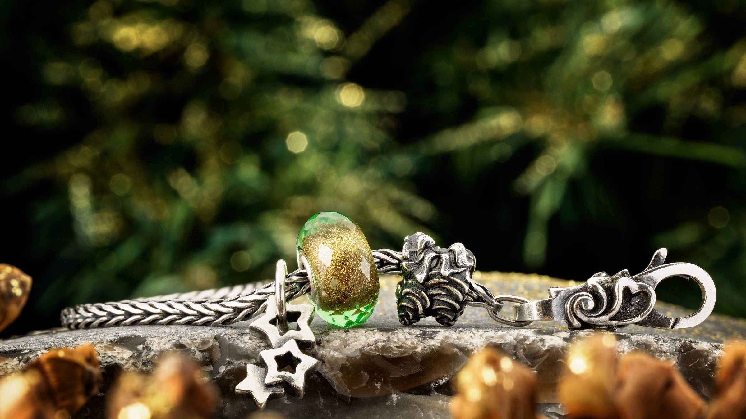 Weihnachten Thema Hintergrund mit einem Sternenlicht Designerarmband