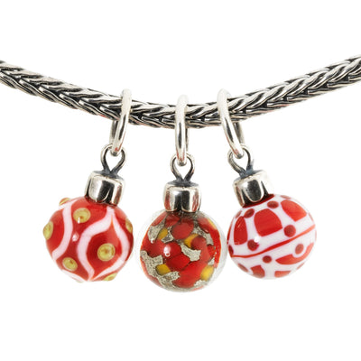 Rote Weihnachtskugel Anhänger Set